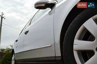 Седан Volkswagen Passat 2006 в 