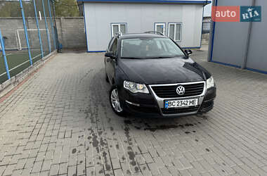 Універсал Volkswagen Passat 2009 в Кам'янці-Бузькій