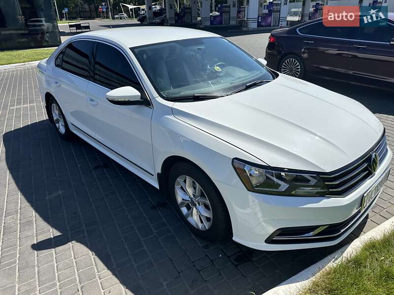 Седан Volkswagen Passat 2016 в 