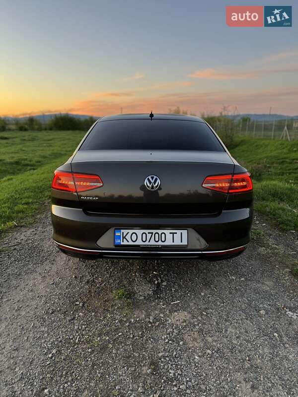 Седан Volkswagen Passat 2018 в Мукачевому