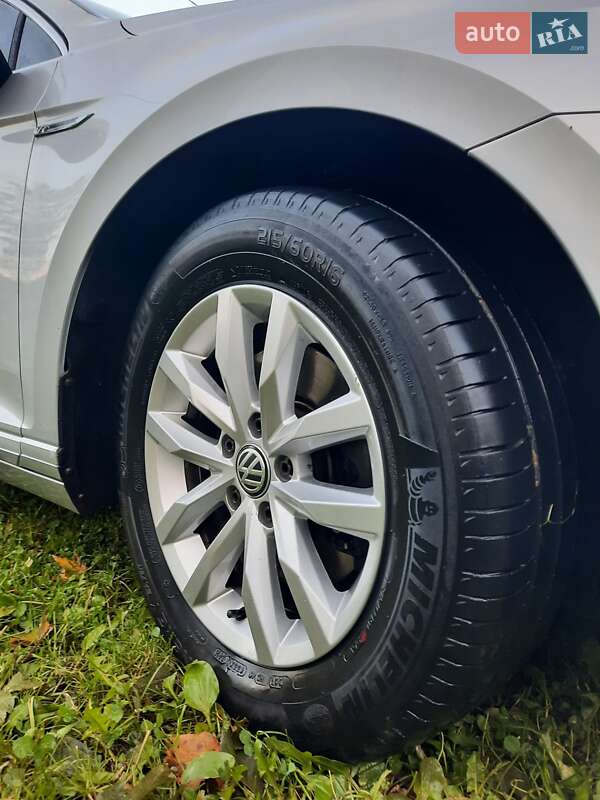 Універсал Volkswagen Passat 2015 в Коломиї