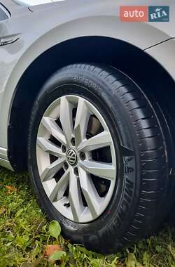 Універсал Volkswagen Passat 2015 в 