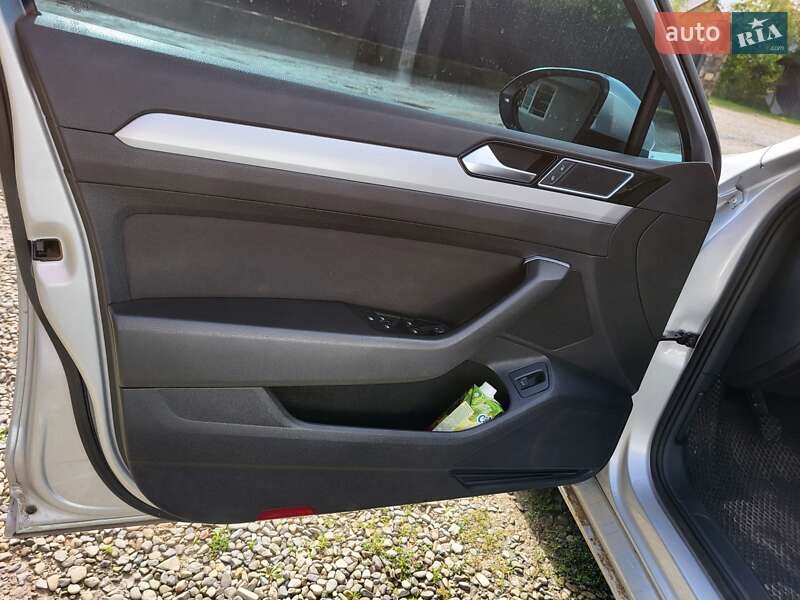 Універсал Volkswagen Passat 2015 в Коломиї