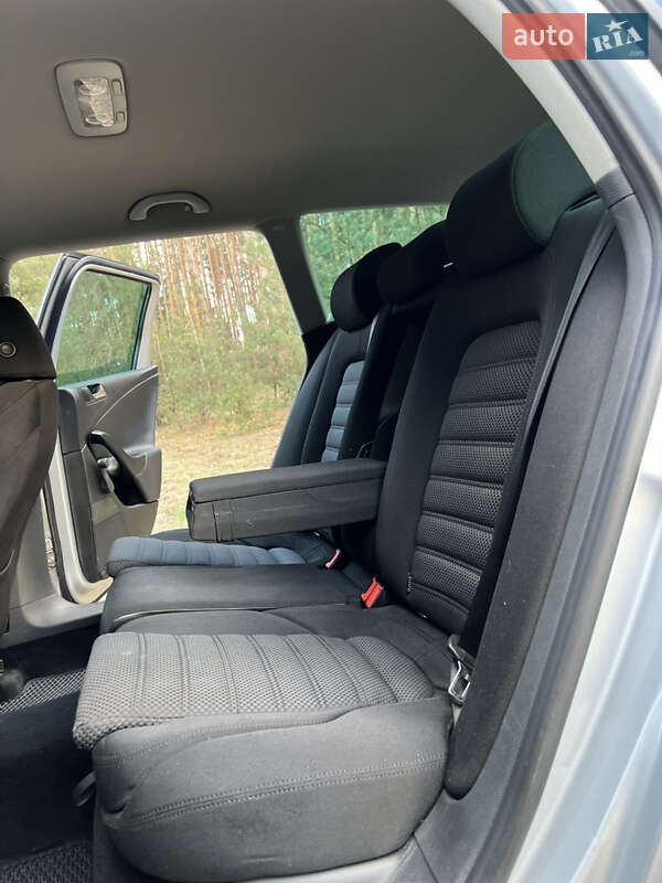 Универсал Volkswagen Passat 2008 в Киеве