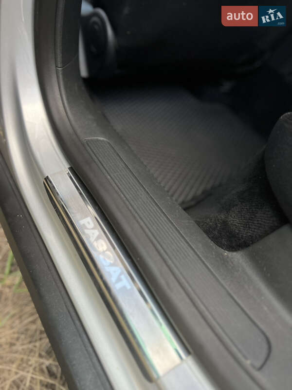 Универсал Volkswagen Passat 2008 в Киеве