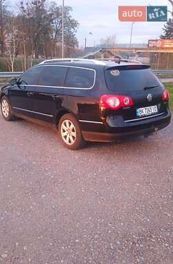 Універсал Volkswagen Passat 2009 в 