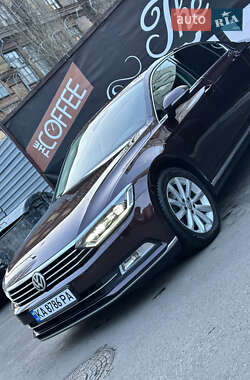 Седан Volkswagen Passat 2015 в 