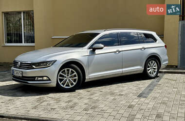 Универсал Volkswagen Passat 2015 в 