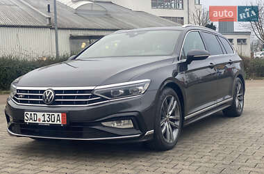 Volkswagen Passat 2021