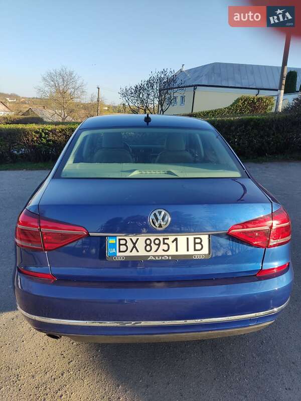 Седан Volkswagen Passat 2016 в Полонном