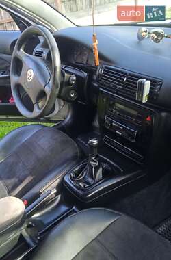 Универсал Volkswagen Passat 2000 в 