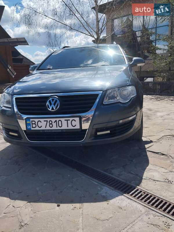 Універсал Volkswagen Passat 2009 в Стрию
