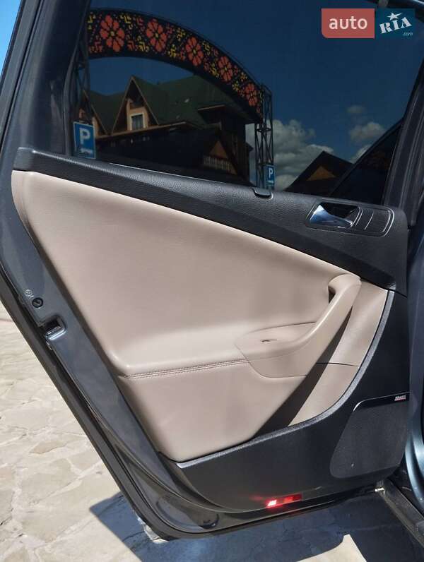 Універсал Volkswagen Passat 2009 в Стрию
