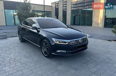 Седан Volkswagen Passat 2018 в 