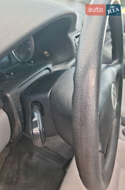 Седан Volkswagen Passat 2003 в 