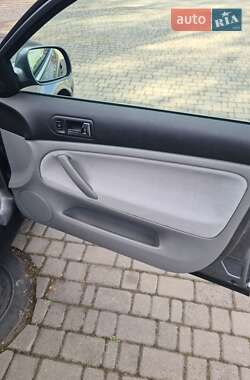 Седан Volkswagen Passat 2003 в 