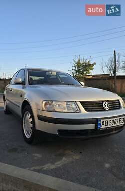 Седан Volkswagen Passat 2000 в 