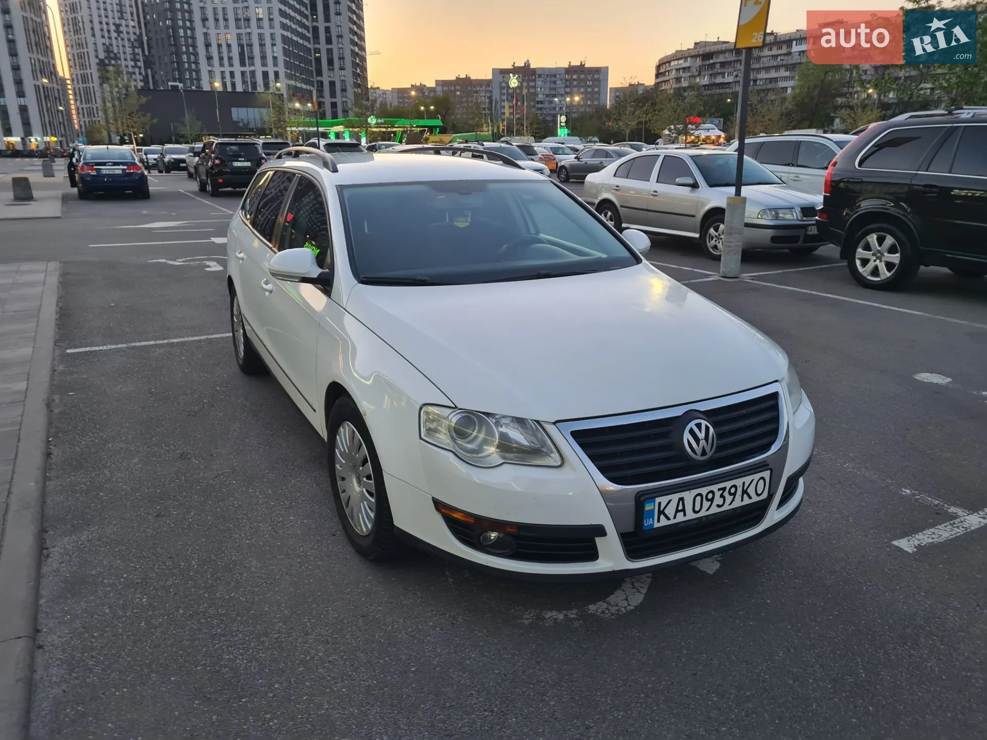 2010 Volkswagen Passat - мініатюра 18