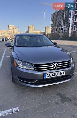 Седан Volkswagen Passat 2012 в 