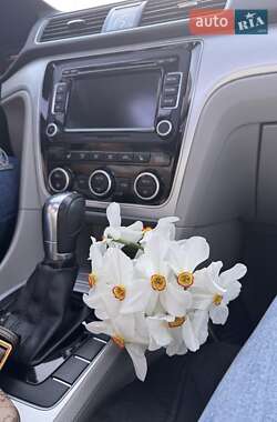 Седан Volkswagen Passat 2012 в 