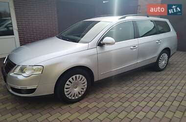 Універсал Volkswagen Passat 2010 в 