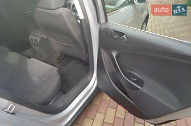 Універсал Volkswagen Passat 2010 в 