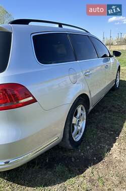 Универсал Volkswagen Passat 2012 в 