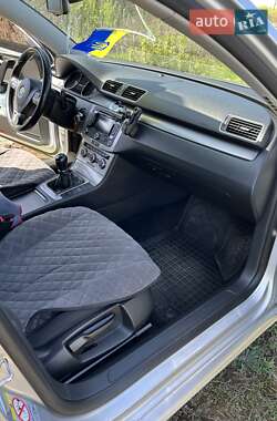 Универсал Volkswagen Passat 2012 в 