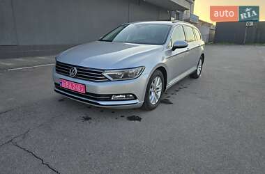 Универсал Volkswagen Passat 2017 в Львове