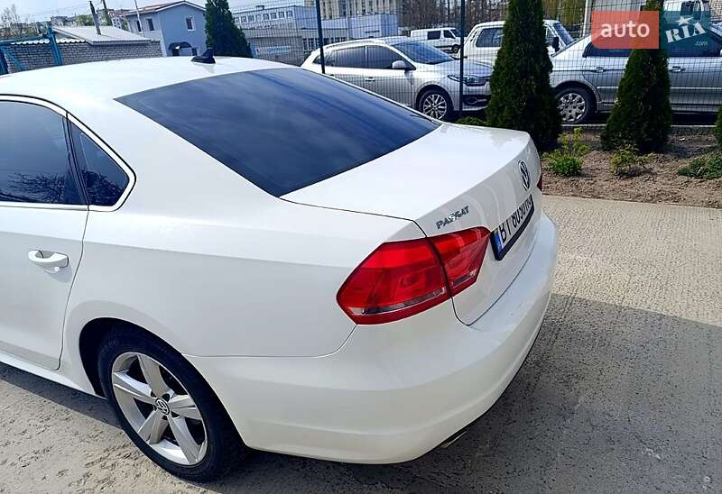 Седан Volkswagen Passat 2013 в Кременчуге