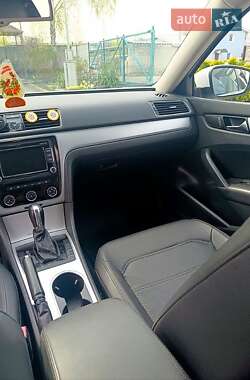 Седан Volkswagen Passat 2013 в 