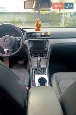Седан Volkswagen Passat 2013 в 