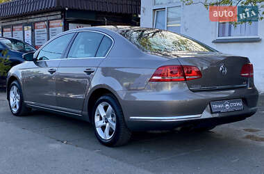 Седан Volkswagen Passat 2011 в 