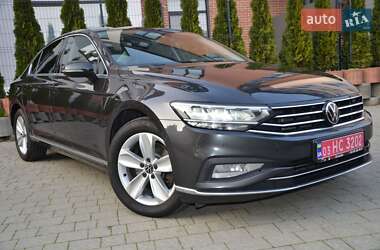 Седан Volkswagen Passat 2020 в 