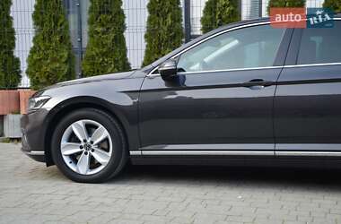 Седан Volkswagen Passat 2020 в 