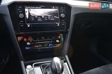 Седан Volkswagen Passat 2020 в 