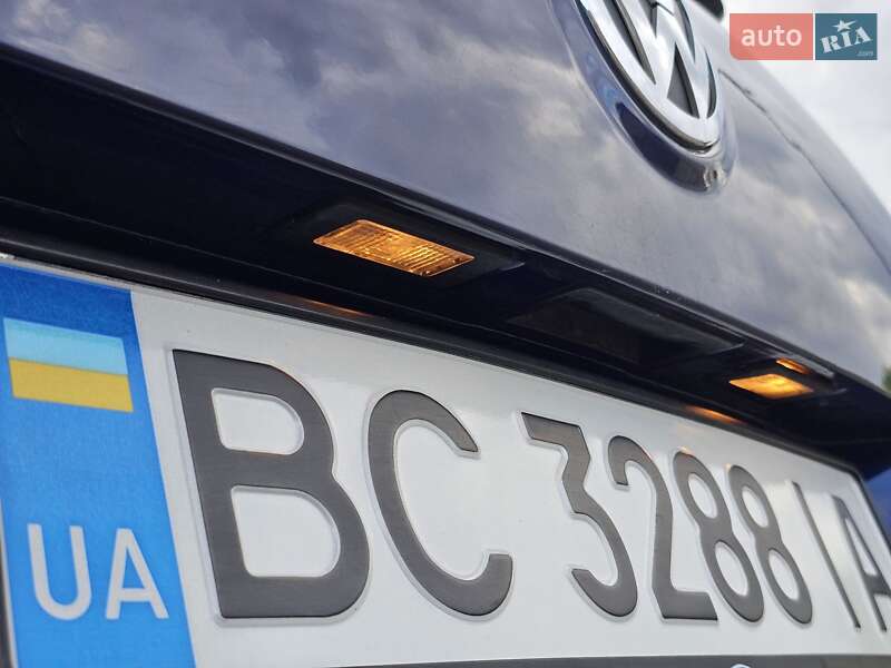 Универсал Volkswagen Passat 2009 в Стрые