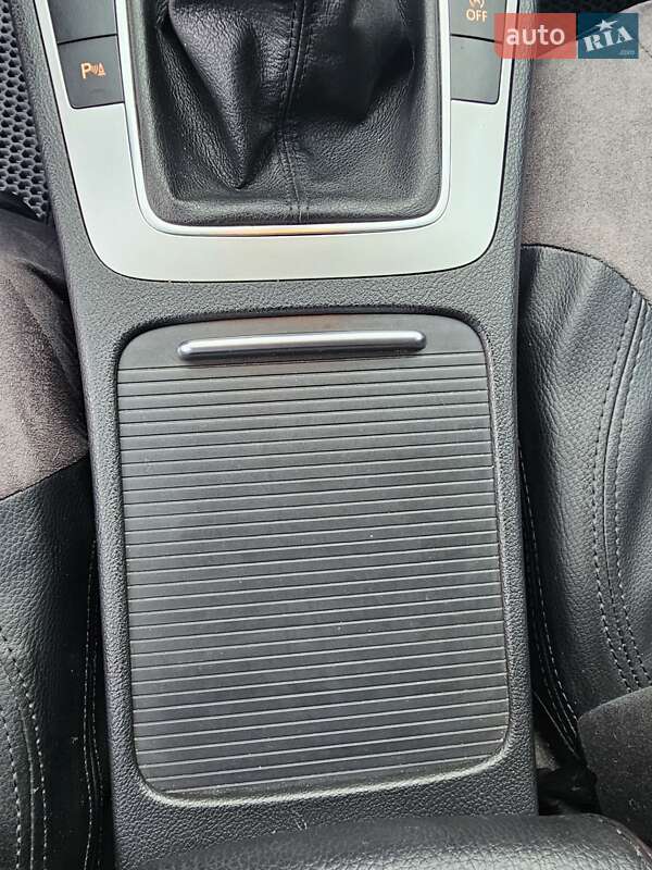 Универсал Volkswagen Passat 2009 в Стрые