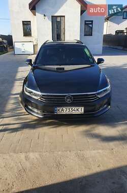 Універсал Volkswagen Passat 2017 в Києві