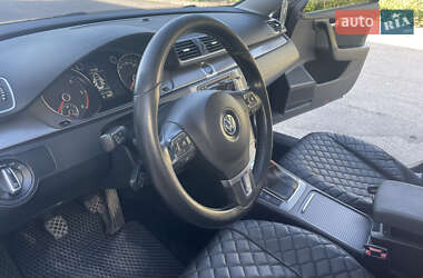 Универсал Volkswagen Passat 2011 в 