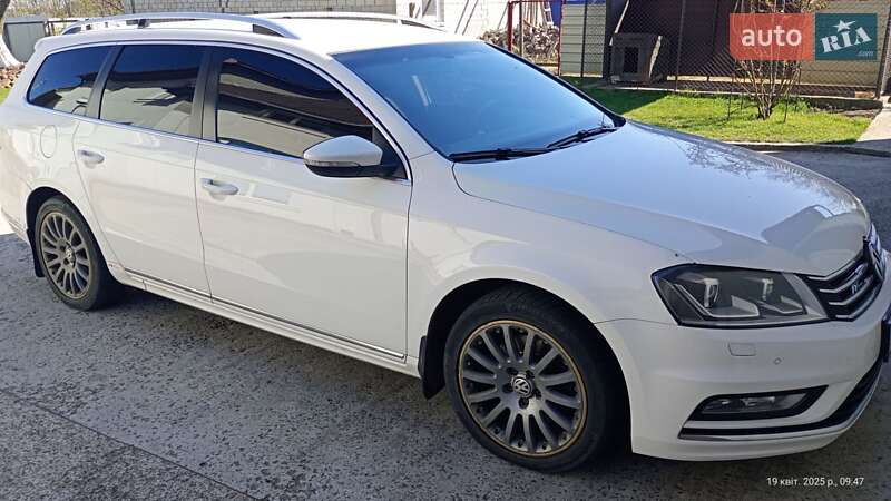 Універсал Volkswagen Passat 2013 в 