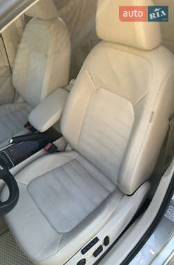 Седан Volkswagen Passat 2012 в 