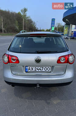 Універсал Volkswagen Passat 2009 в 