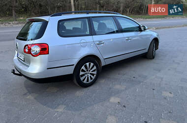 Універсал Volkswagen Passat 2009 в 