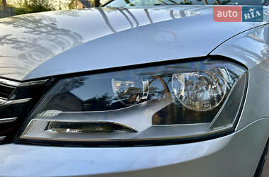 Седан Volkswagen Passat 2012 в 