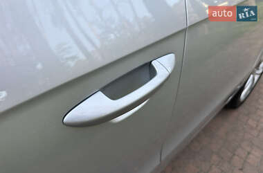 Седан Volkswagen Passat 2012 в 
