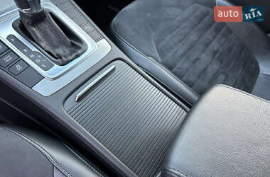 Седан Volkswagen Passat 2012 в 