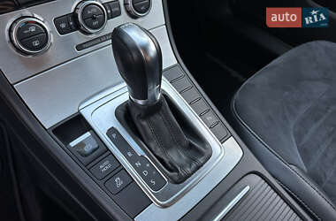 Седан Volkswagen Passat 2012 в 