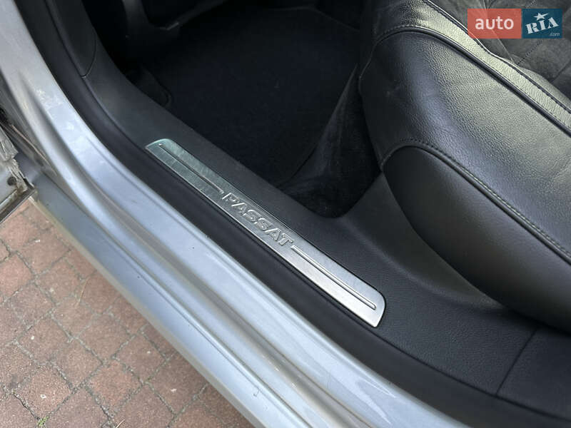 Седан Volkswagen Passat 2012 в Киеве
