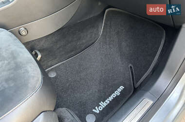 Седан Volkswagen Passat 2012 в 
